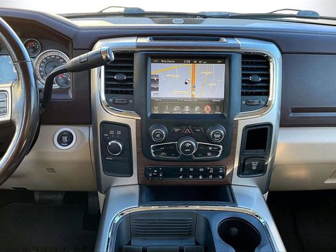 Used 2016 RAM 2500 Laramie w/ Convenience Group image 11