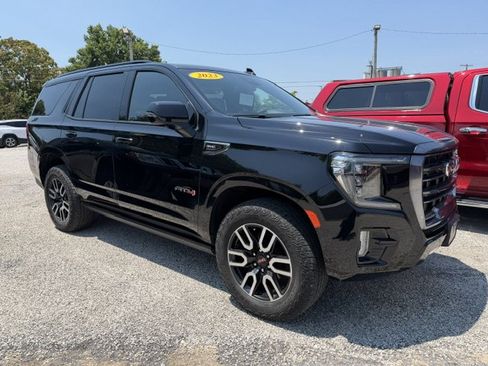 Used 2023 GMC Yukon AT4 w/ LPO, Floor Liner Package AWD/4WD image 4