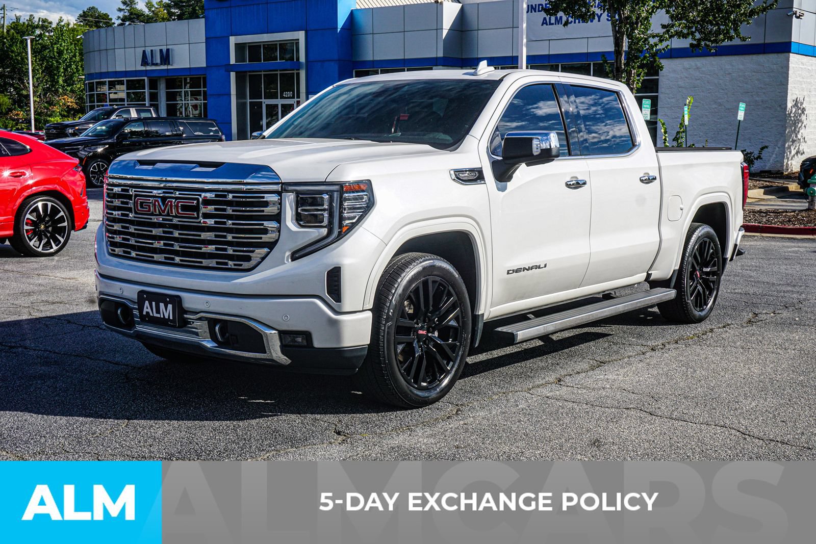 Used 2022 GMC Sierra 1500 Denali w/ Denali Reserve Package AWD/4WD image 4
