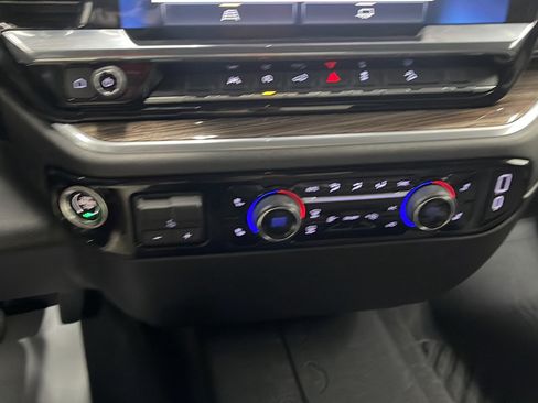Used 2026 Chevrolet Silverado 1500 RST AWD/4WD image 10