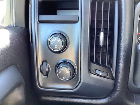Used 2017 Chevrolet Silverado 1500 W/T w/ Special Service Package AWD/4WD image 39