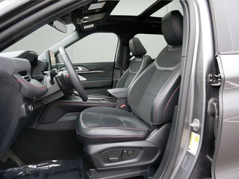 Used 2025 Ford Explorer ST w/ Sun And Sound Package AWD/4WD image 10