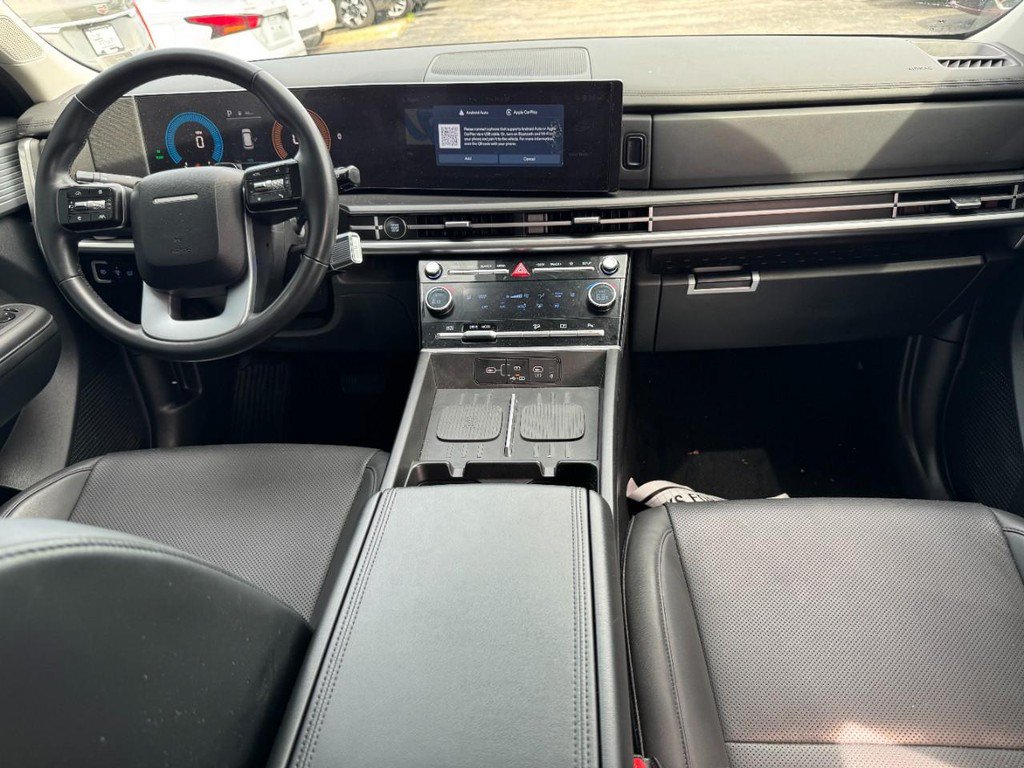 Used 2025 Hyundai Santa Fe SEL FWD image 11