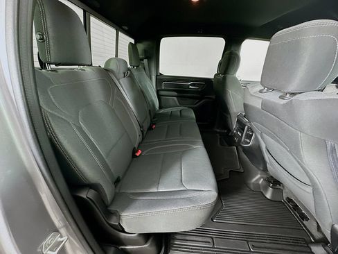 Used 2022 RAM 1500 Big Horn AWD/4WD image 33