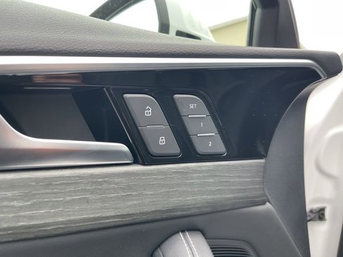 Used 2023 Audi A4 2.0T Premium Plus image 23