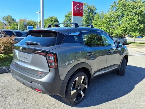 New 2026 Nissan Kicks SR w/ SR Premium Package FWD image 3