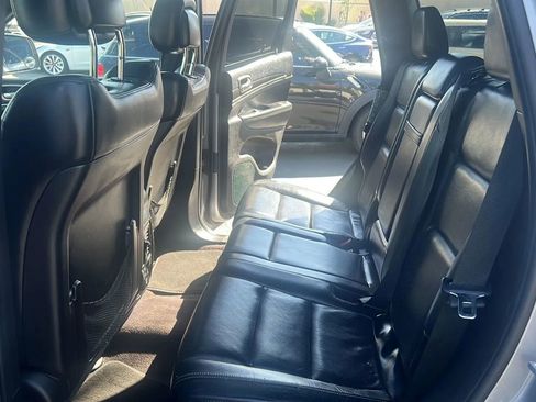 Used 2015 Jeep Grand Cherokee Limited w/ Luxury Group II RWD image 11
