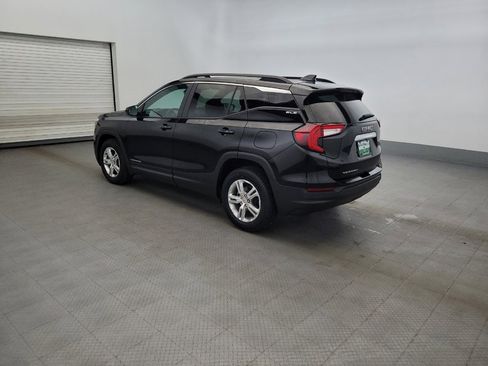 Used 2022 GMC Terrain SLE w/ Driver Convenience Package FWD image 3
