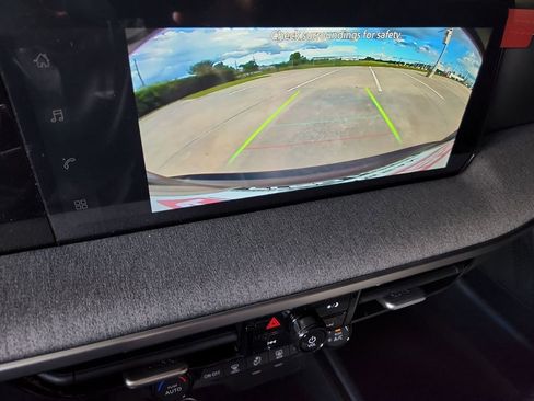 New 2026 Nissan Kicks SV image 15