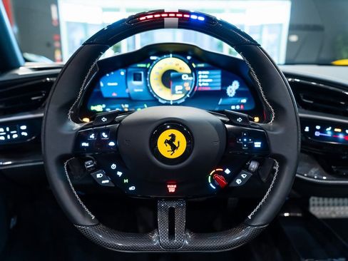 Used 2025 Ferrari SF90 Spider image 5