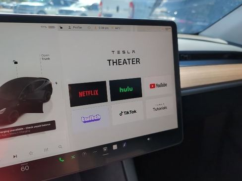 Used 2024 Tesla Model Y Performance image 16