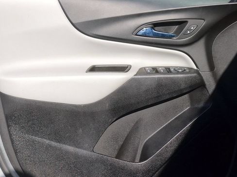 Used 2023 Chevrolet Equinox LT FWD image 11