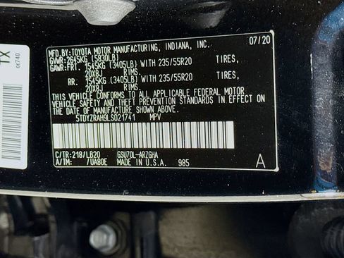 Used 2020 Toyota Highlander Limited FWD image 35