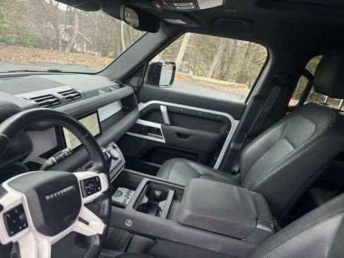 Used 2023 Land Rover Defender 110 X-Dynamic SE image 20