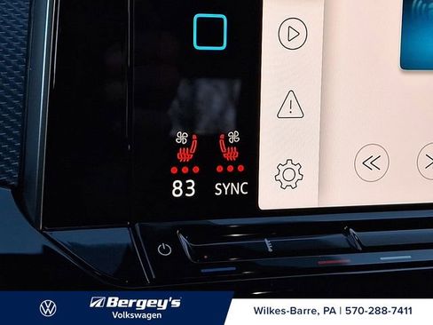 New 2026 Volkswagen Atlas Cross Sport SEL R-Line AWD/4WD image 19
