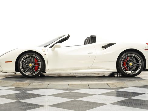 Used 2017 Ferrari 488 Spider image 6