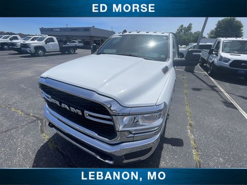 Used 2024 RAM 2500 Tradesman w/ Chrome Appearance Group AWD/4WD image 18