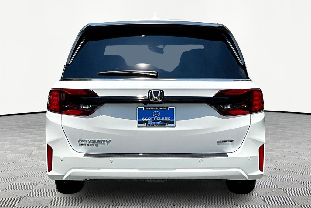 New 2027 Honda Odyssey Touring image 4