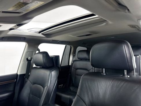 Used 2017 Toyota Land Cruiser image 29