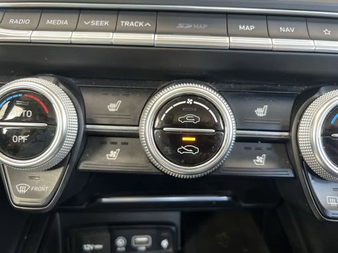 Used 2019 Genesis G70 3.3T Advanced w/ Prestige Package image 22