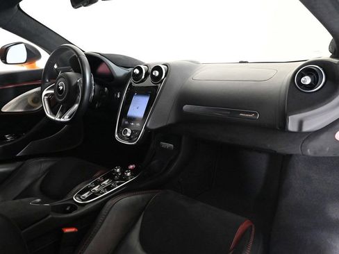 Used 2023 McLaren GT image 15