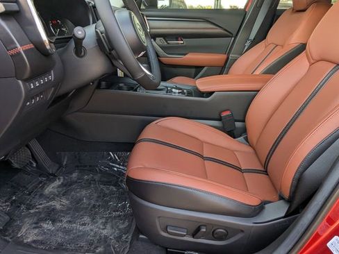 Used 2025 MAZDA CX-50 2.5 Turbo w/ Premium Plus Pkg image 13