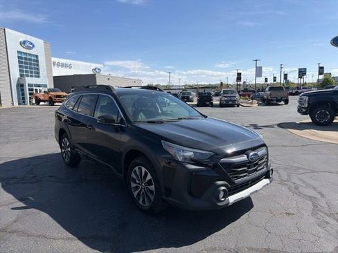 Used 2025 Subaru Outback Limited AWD/4WD image 1