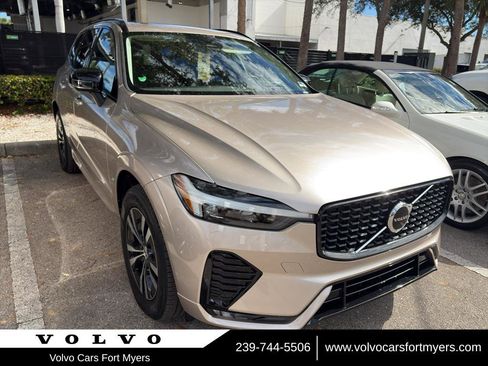 Used 2024 Volvo XC60 B5 Core image 1