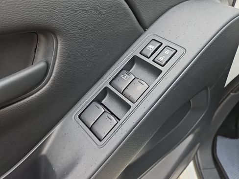 Used 2025 Nissan Frontier S RWD image 21