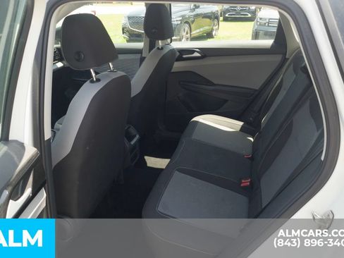 Used 2024 Volkswagen Taos S FWD image 17