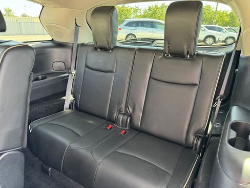 Used 2019 INFINITI QX60 Luxe w/ Essential Package AWD/4WD image 22