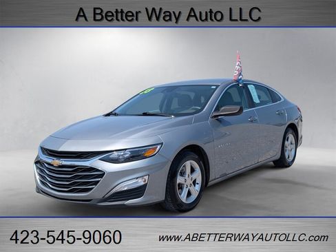 Used 2023 Chevrolet Malibu LS FWD image 1