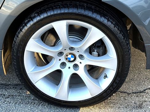 Used 2004 BMW 530i Base image 10