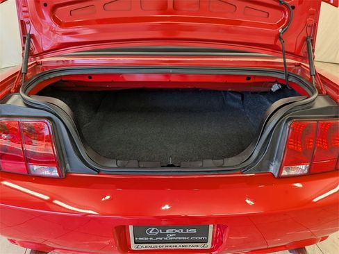 Used 2006 Ford Mustang GT image 26