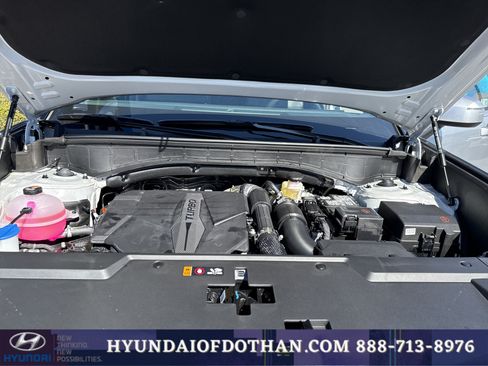 Used 2026 Hyundai Santa Fe SEL FWD image 18