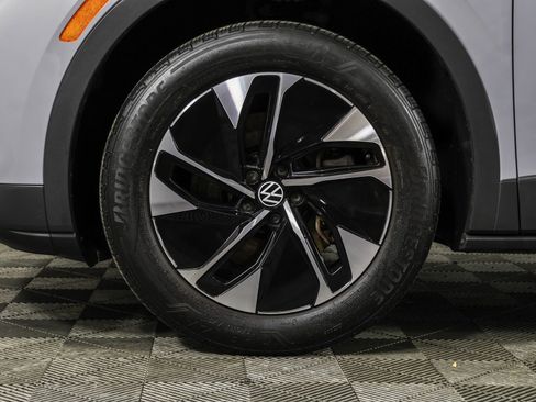 Used 2022 Volkswagen ID.4 Pro image 20