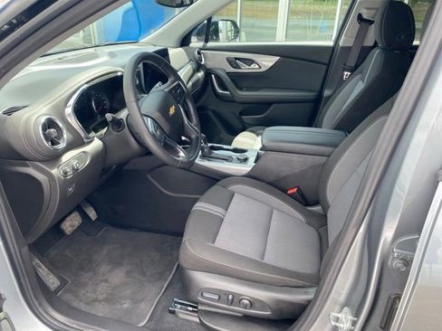 Used 2025 Chevrolet Blazer LT w/ Blazer LT Plus Package AWD/4WD image 7