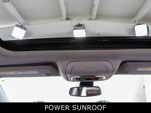 Used 2022 GMC Acadia AT4 w/ GMC Pro Grade Package AWD/4WD image 21
