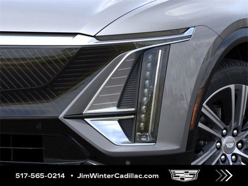 New 2025 Cadillac Lyriq Luxury image 10