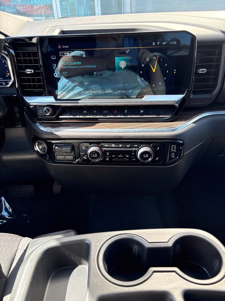 Used 2025 Chevrolet Silverado 1500 LT AWD/4WD image 19