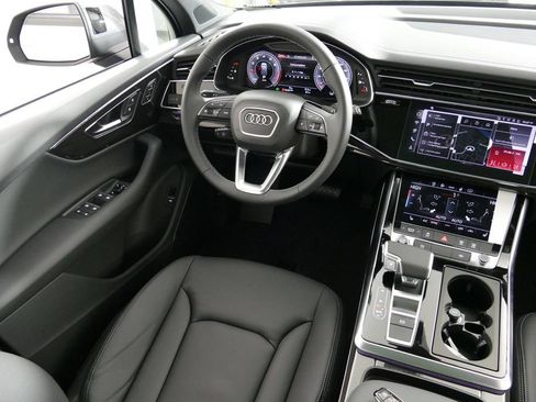 Used 2026 Audi Q7 2.0T Premium AWD/4WD image 16