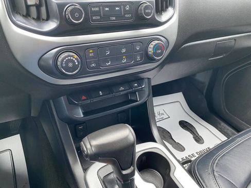Used 2018 Chevrolet Colorado LT w/ LT Convenience Package AWD/4WD image 18