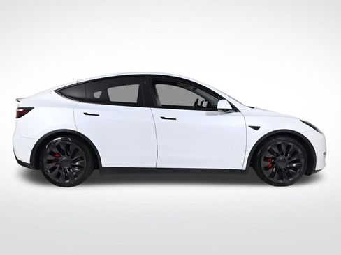 Used 2022 Tesla Model Y Performance image 6