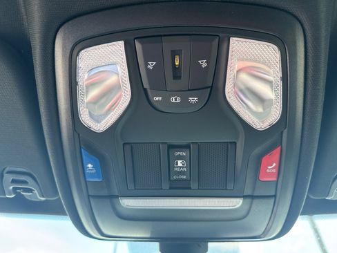 Used 2023 RAM 1500 Big Horn AWD/4WD image 11