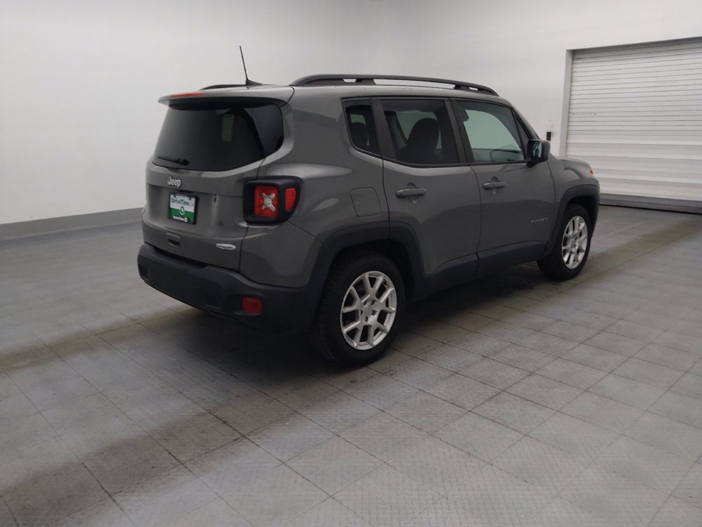Used 2020 Jeep Renegade Latitude FWD image 10