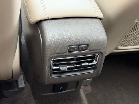 Used 2022 Lincoln Corsair Reserve w/ Equipment Group 201A AWD/4WD image 32