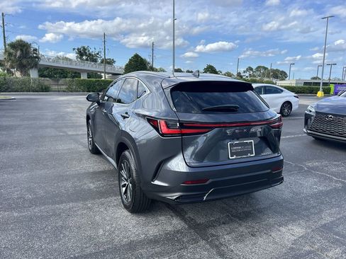 Used 2025 Lexus NX 250 FWD w/ Towing Package (2000 Lbs) image 10