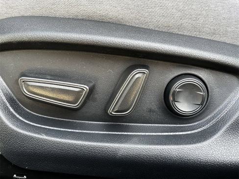 Used 2025 Toyota Camry LE image 20