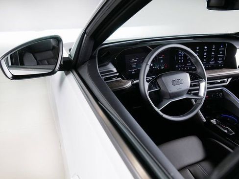 New 2025 Audi Q5 Premium Plus image 22