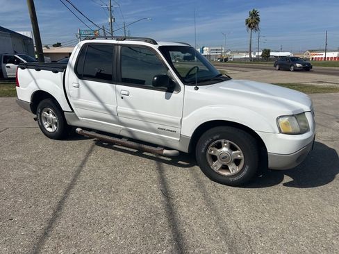 Used 2001 Ford Explorer Sport Trac 2WD image 3